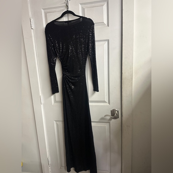 Rilexisa Sequined Cutout Gown - Picture 5 of 6